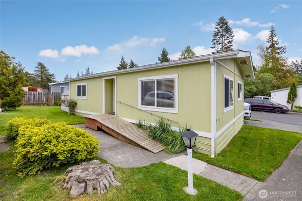 700 NW Crosby #127, Oak Harbor, WA 98277