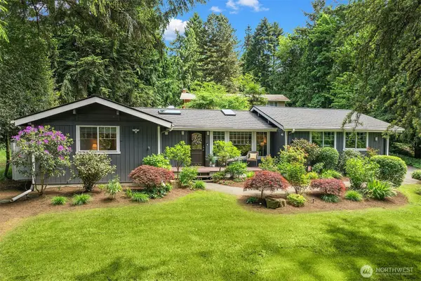8704 171st Avenue Ne, Redmond, WA 98052