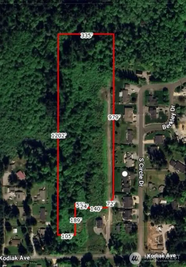 1 Sun Mountain Court, Camano Island, WA 98282