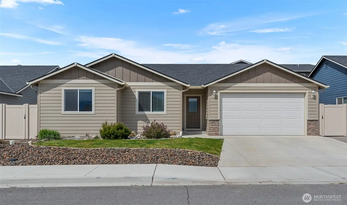2259 S Mystical Loop, East Wenatchee, WA 98802 - #1