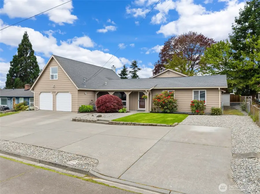 23105 20th Avenue S, Des Moines, WA 98198 - #2