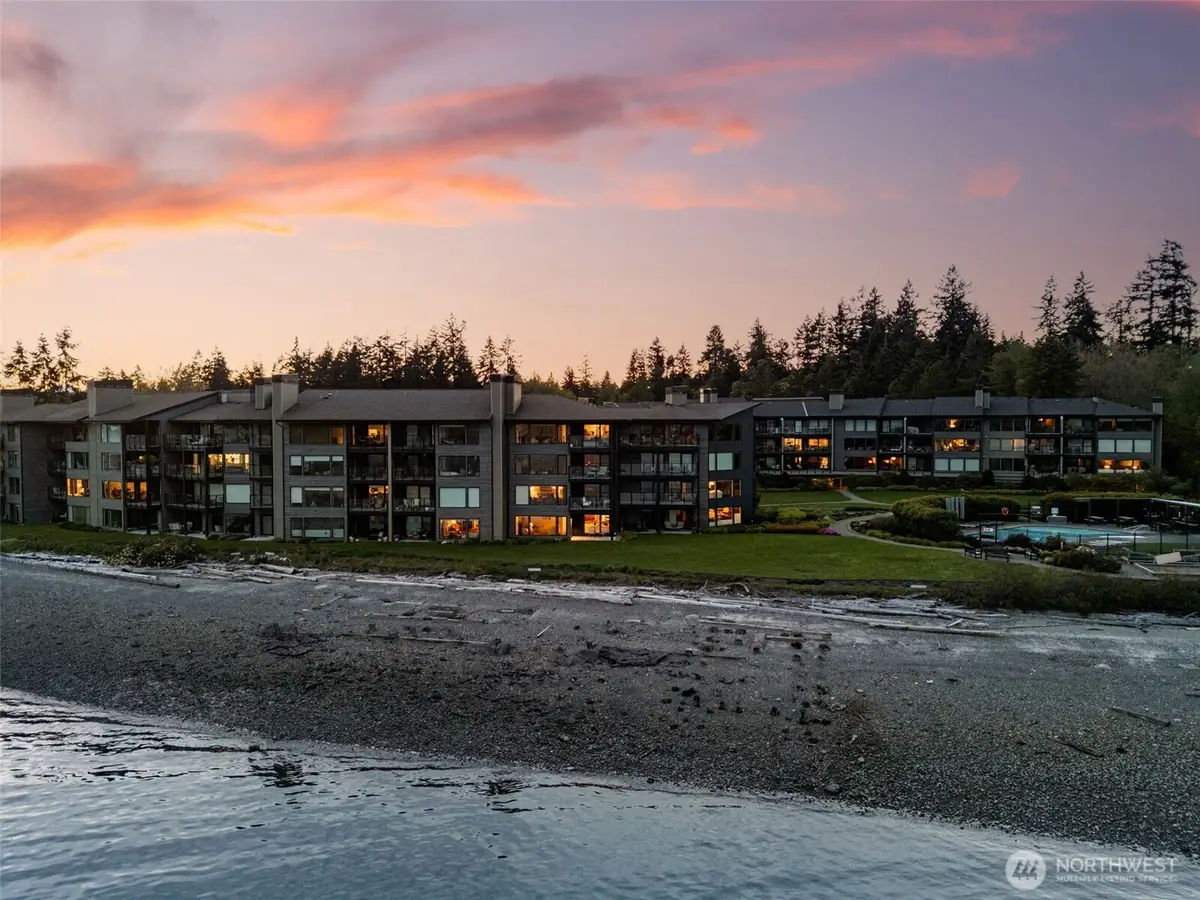 428 Harborview Drive Se, Bainbridge Island, WA 98110 - #1
