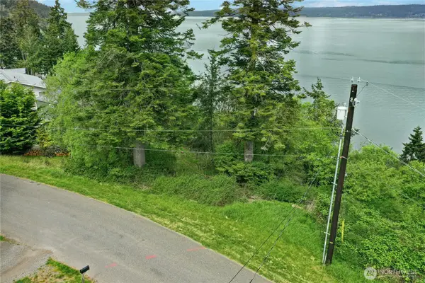 0 Cranes Landing Drive, Greenbank, WA 98253