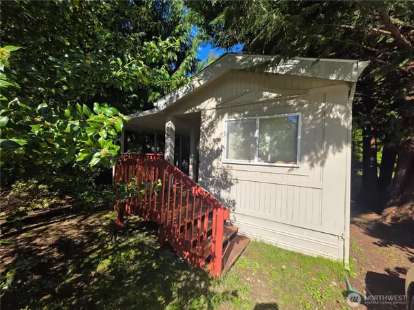 1160 E Lakeshore Drive W, Shelton, WA 98584