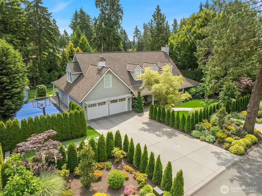 2042 77th Avenue Ne, Medina, WA 98039 - #2