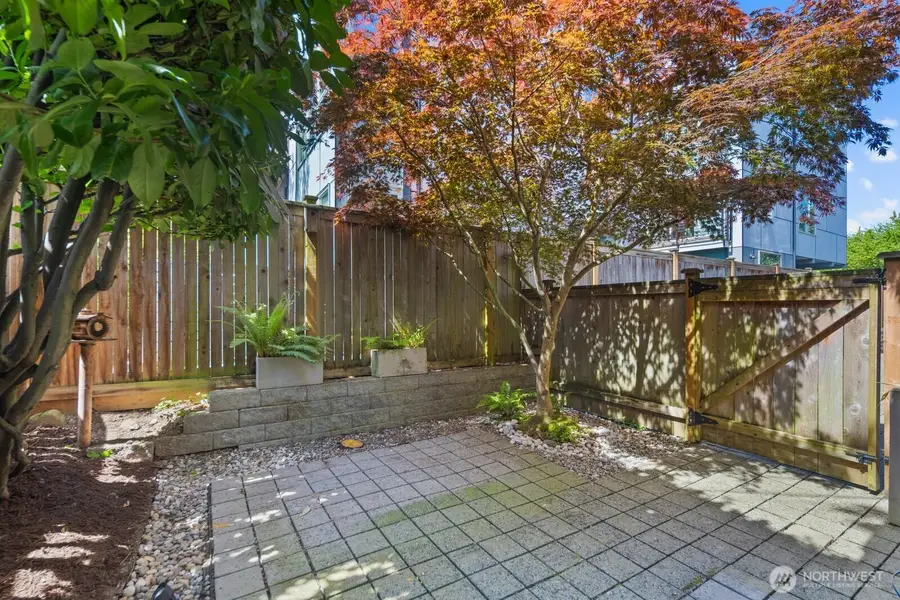 628 NW 85th Street, Seattle, WA 98117 - #3