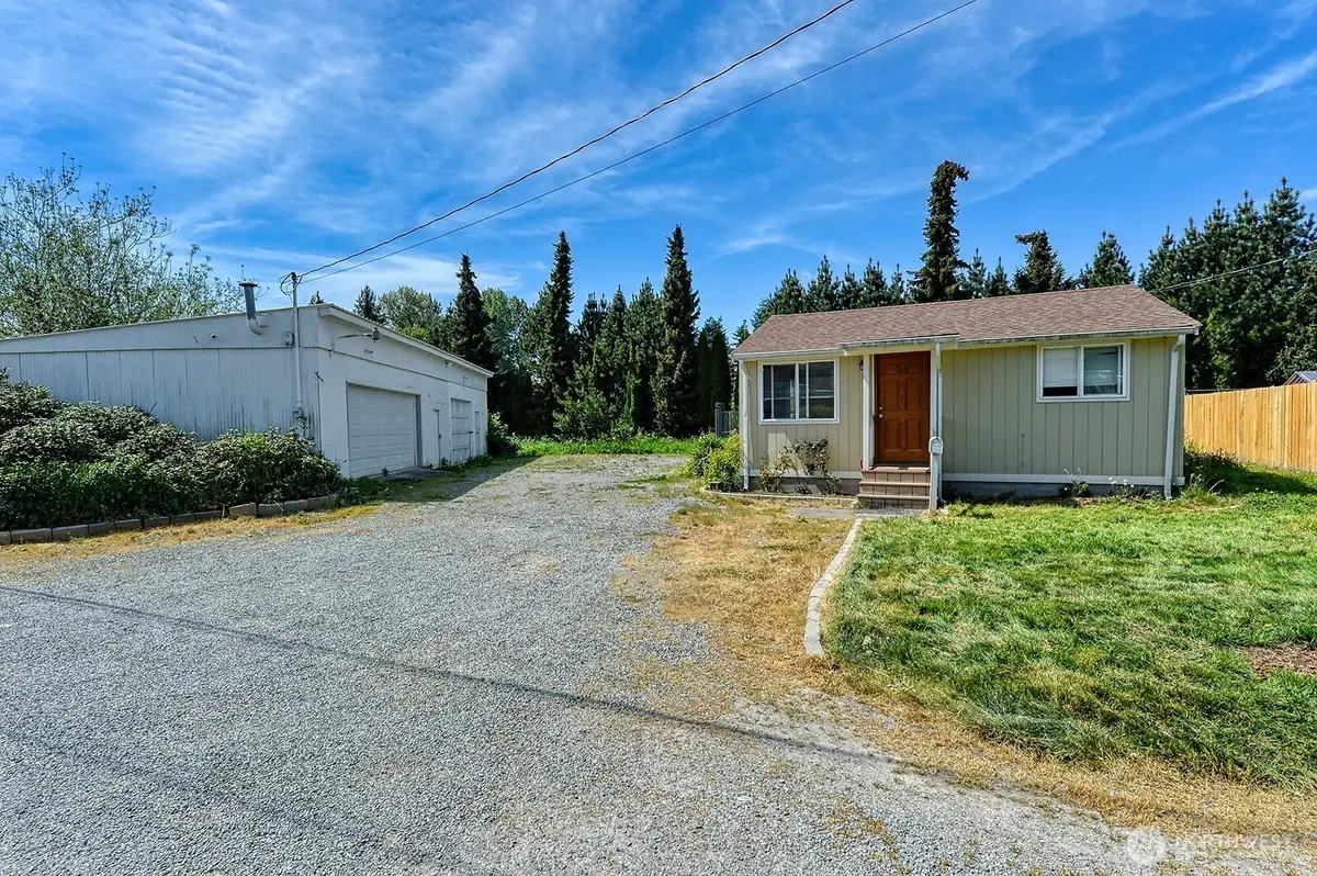 325 N Hawthorne Street, Burlington, WA 98233 - #1