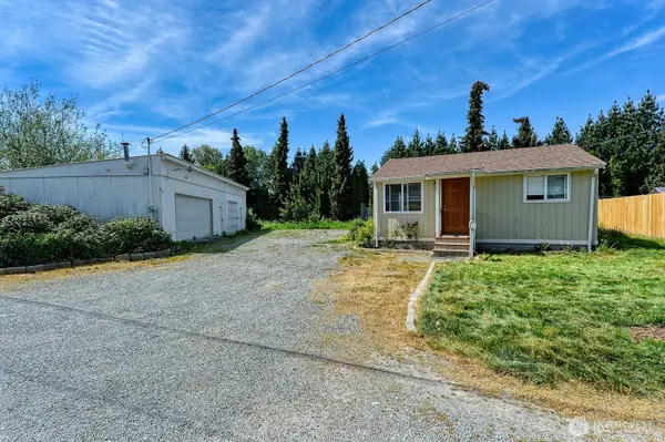 325 N Hawthorne Street, Burlington, WA 98233