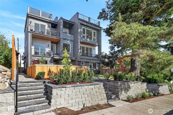4142 44th Avenue Sw, Seattle, WA 98116