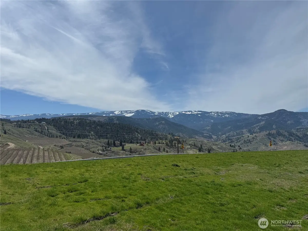 2 Wenatchee Heights Road #E, Wenatchee, WA 98801 - #1