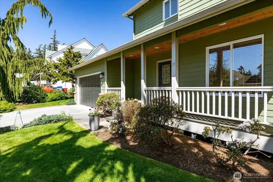 726 SW Puffin Street, Oak Harbor, WA 98277 - #2