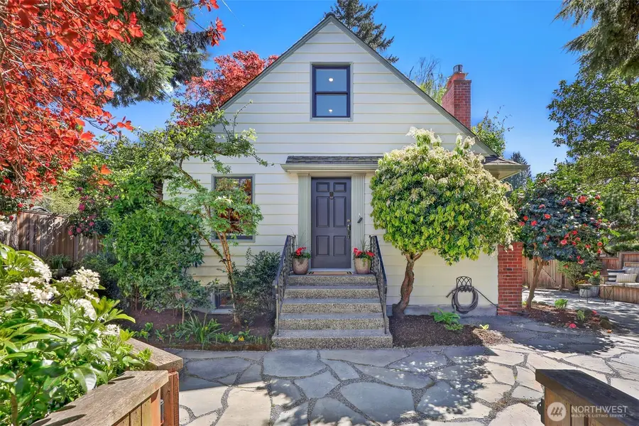 3803 NE 82nd Street, Seattle, WA 98115 - #3