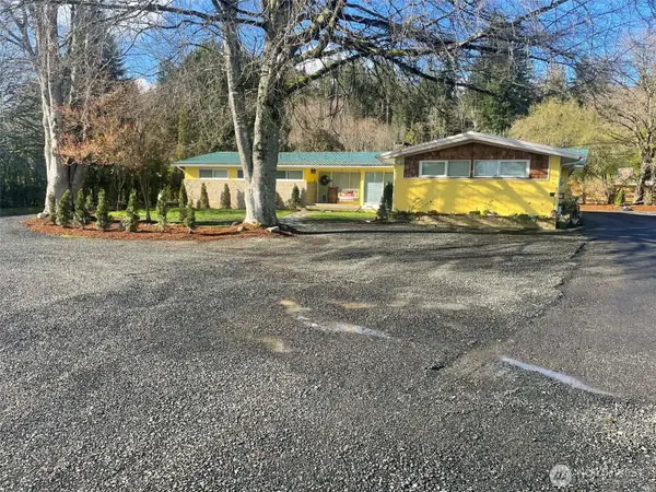310 W Pine Street, Elma, WA 98541
