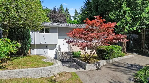 11040 40th Avenue Ne, Seattle, WA 98125