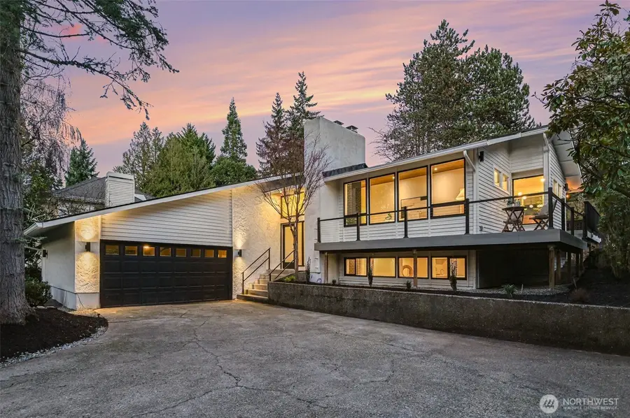 6560 W Mercer Way, Mercer Island, WA 98040 - #2