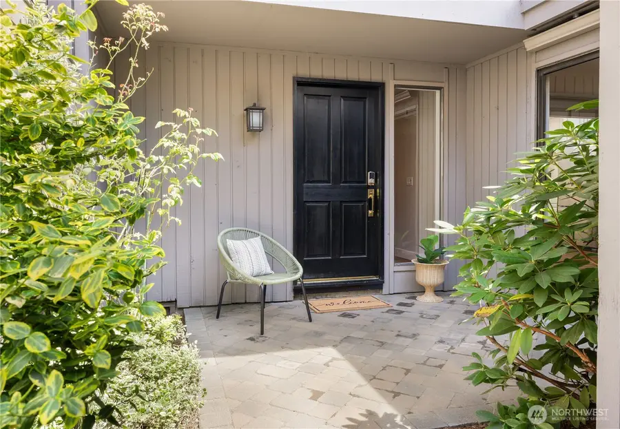 130 141st Place Ne, Bellevue, WA 98007 - #3