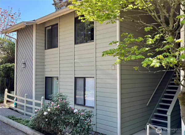 5502 220th Street Sw #D201, Mountlake Terrace, WA 98043