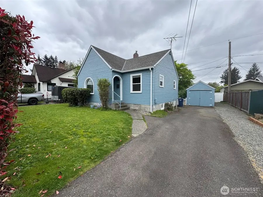 215 J Street Se, Auburn, WA 98002 - #2
