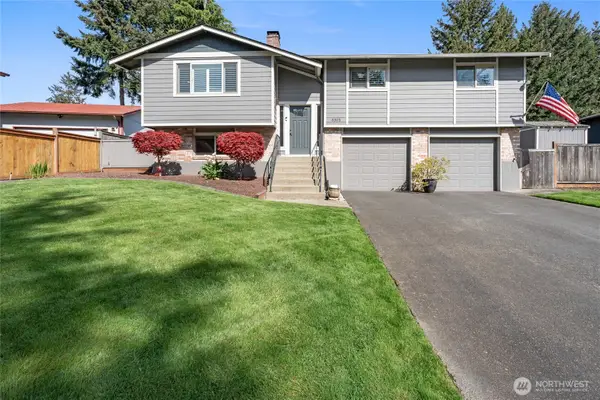 8303 55th Street W, University Place, WA 98467
