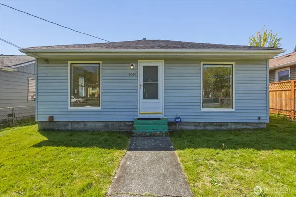 9013 11th Ave Sw, Seattle, WA 98106