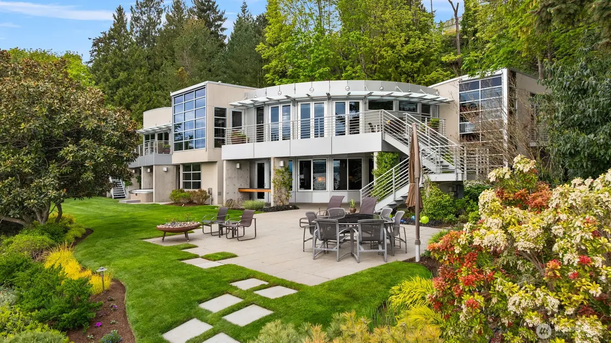7525 NE 28th Place, Medina, WA 98039 - #1