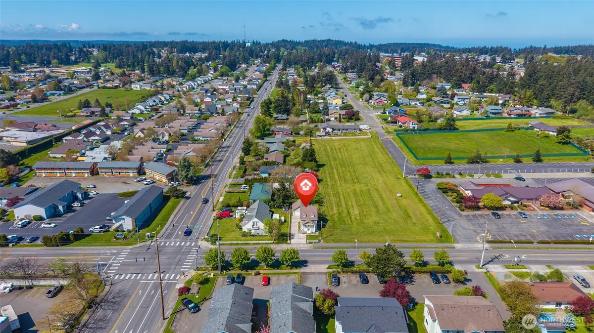 45 N Oak Harbor Street, Oak Harbor, WA 98277 - #1