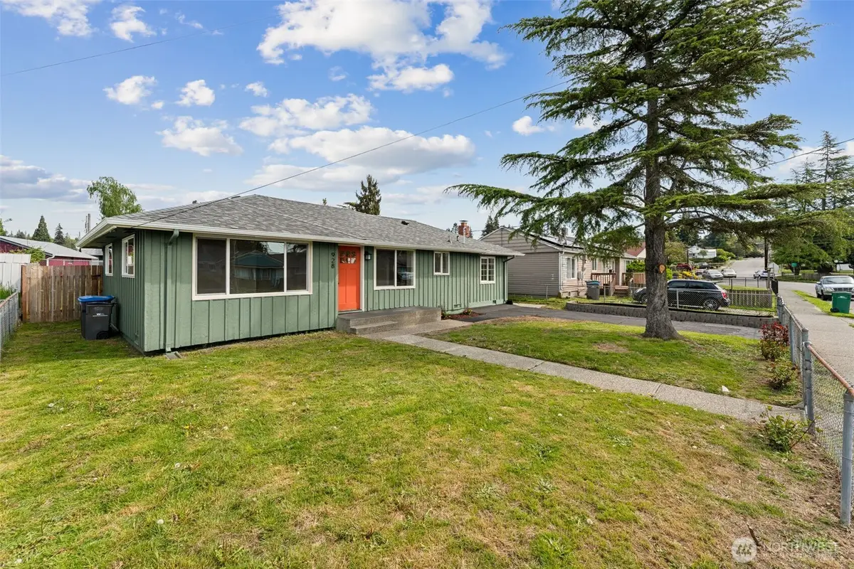 928 Dibb Street, Bremerton, WA 98310 - #1