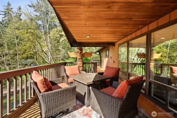 27495 Parcells Road Ne, Kingston, WA 98346
