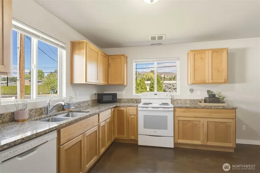 25 Sun Valley Drive, Wenatchee, WA 98801 - #3