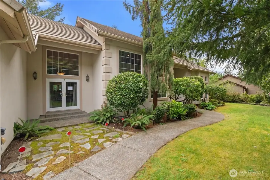 121 E Sterling Dr, Allyn, WA 98524 - #2