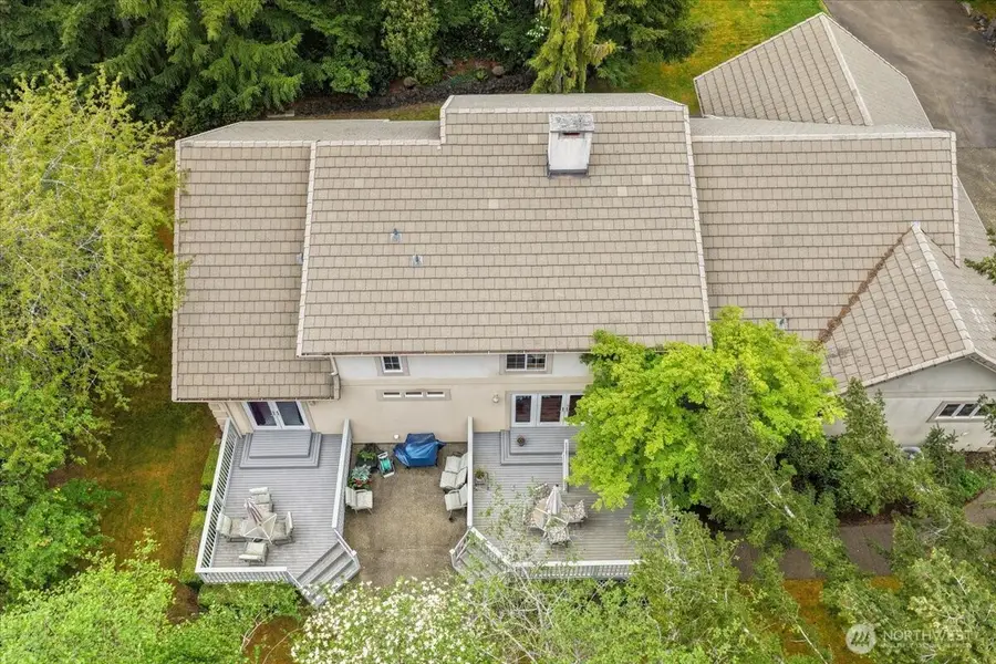 121 E Sterling Dr, Allyn, WA 98524 - #3