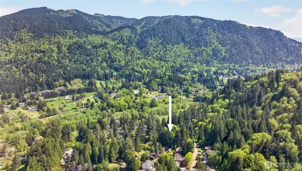 37 X Crystal Creek Cir #39, Issaquah, WA 98027