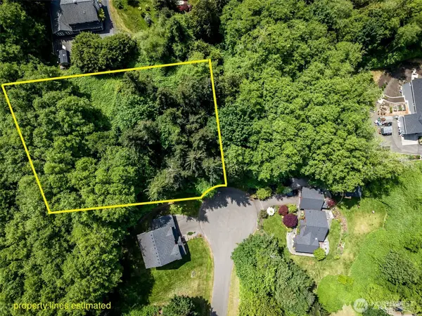 38742 Tinker Place Ne, Hansville, WA 98340