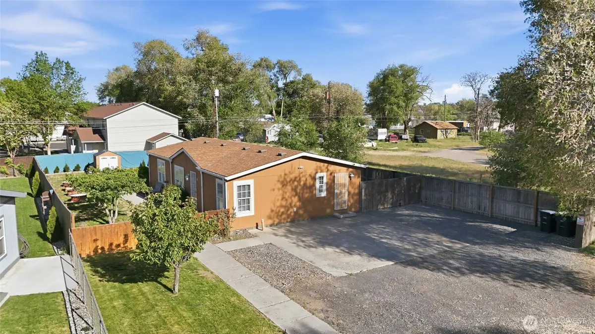 1827 W Bemis Street, Moses Lake, WA 98837 - #1