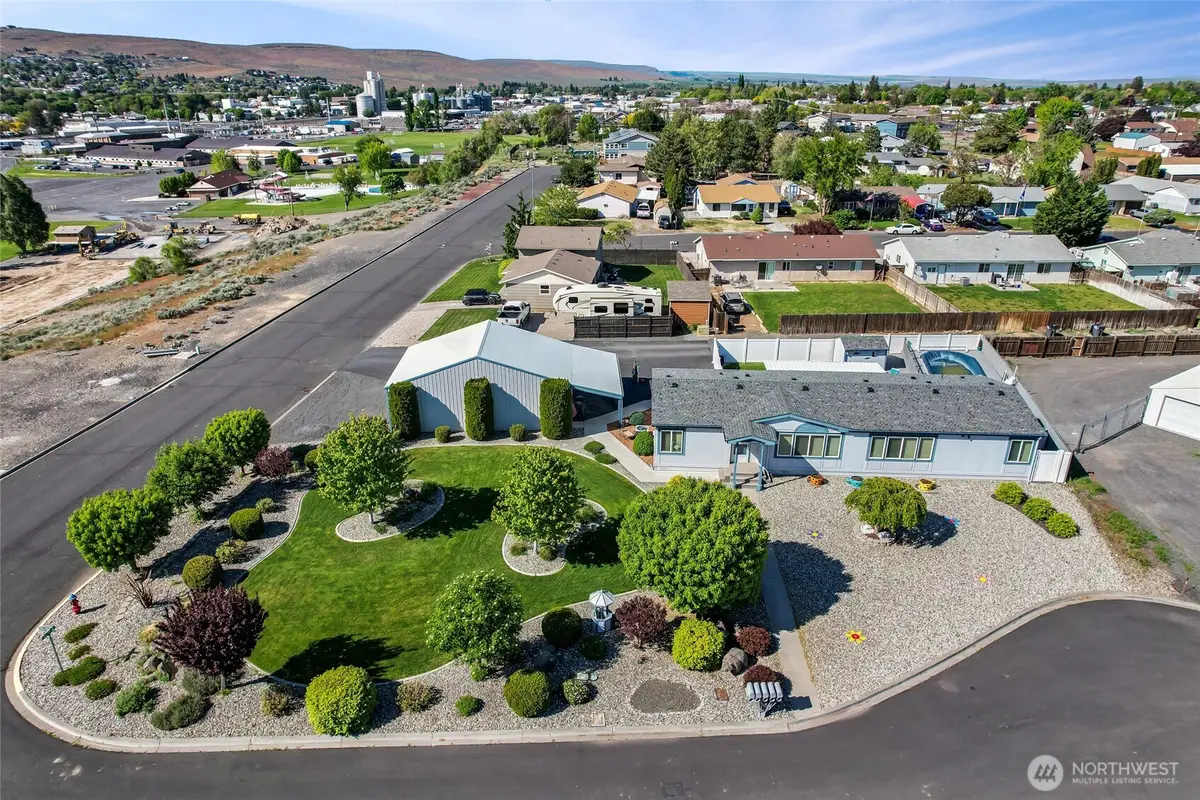 307 Hilltop Circle, Ephrata, WA 98823 - #1