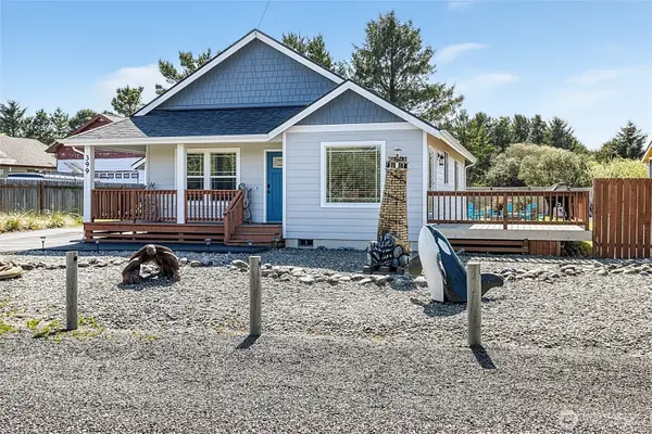 399 Seashore Street Sw, Ocean Shores, WA 98569