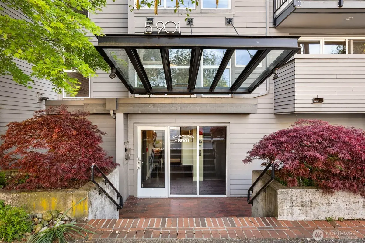 5901 Phinney Avenue N #302, Seattle, WA 98103 - #1