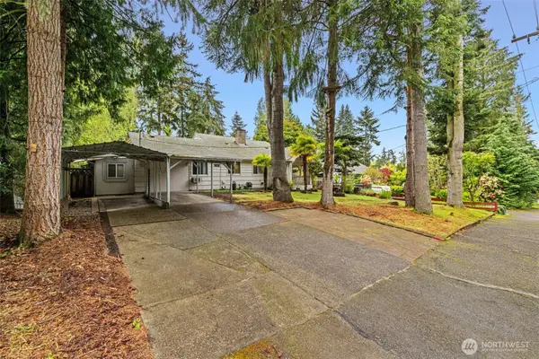 2051 S 223rd Street, Des Moines, WA 98198