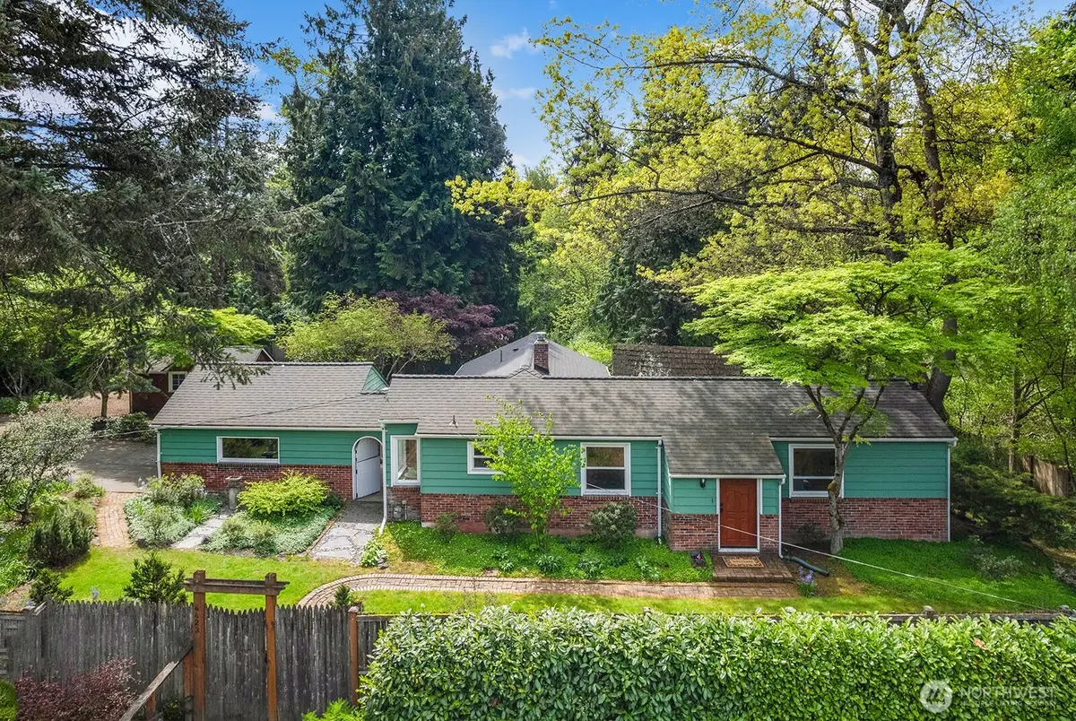 4423 NE 178th Street, Lake Forest Park, WA 98155 - #1