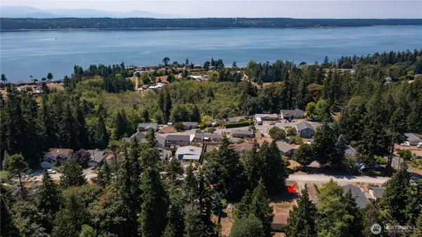 1069 Ellie Lane, Camano Island, WA 98282