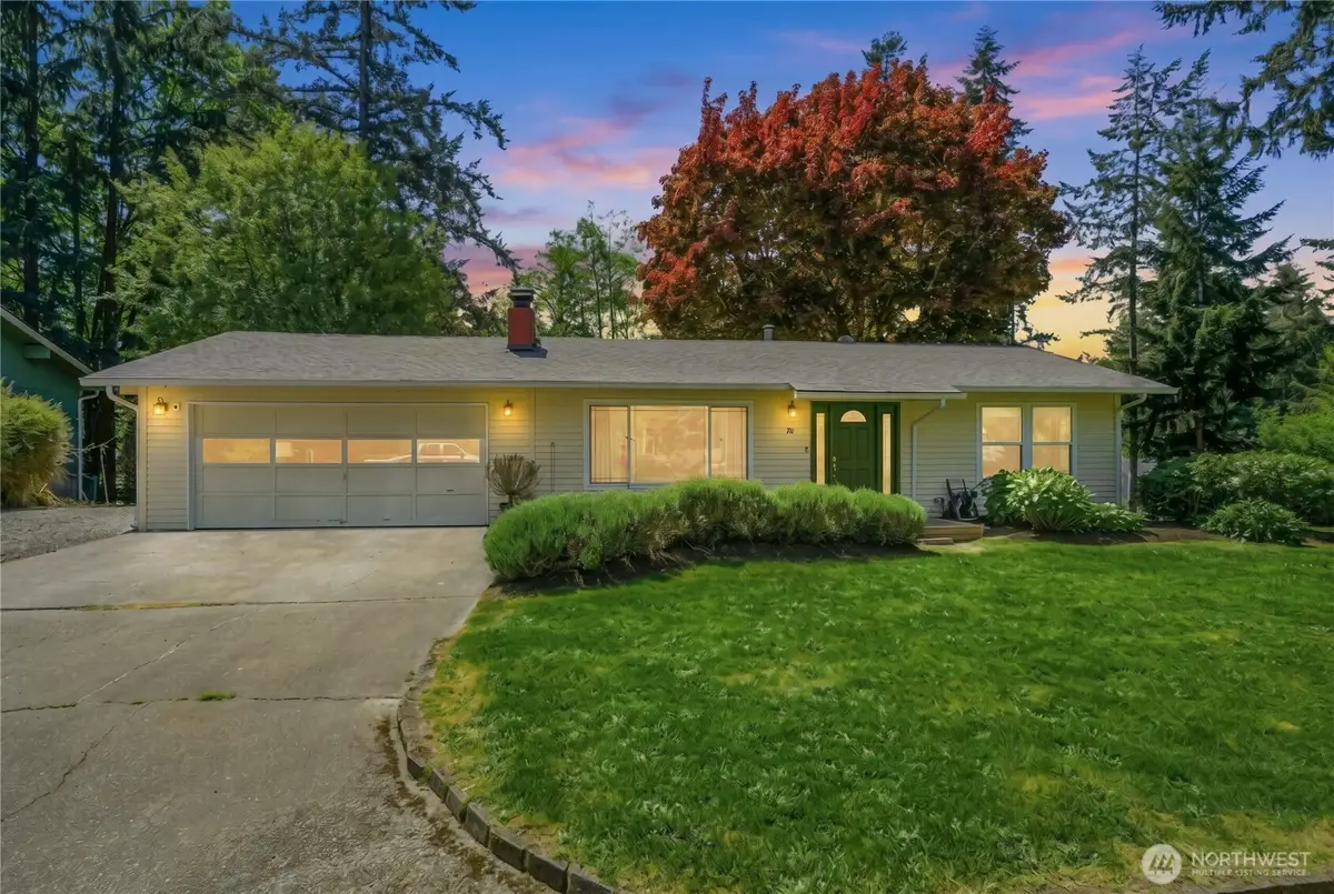 711 Eagle Cliff Rd Ne, Bainbridge Island, WA 98110 - #1