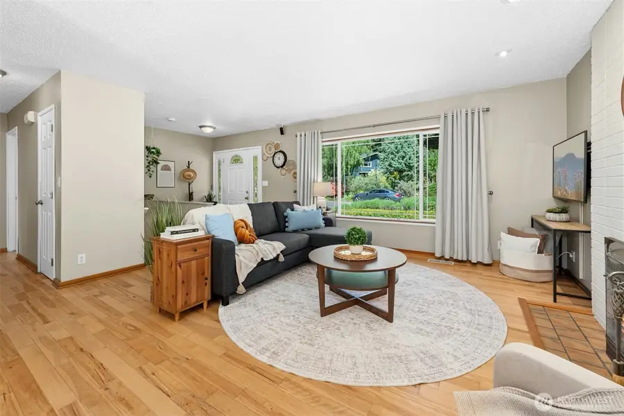 711 Eagle Cliff Rd Ne, Bainbridge Island, WA 98110 - #3