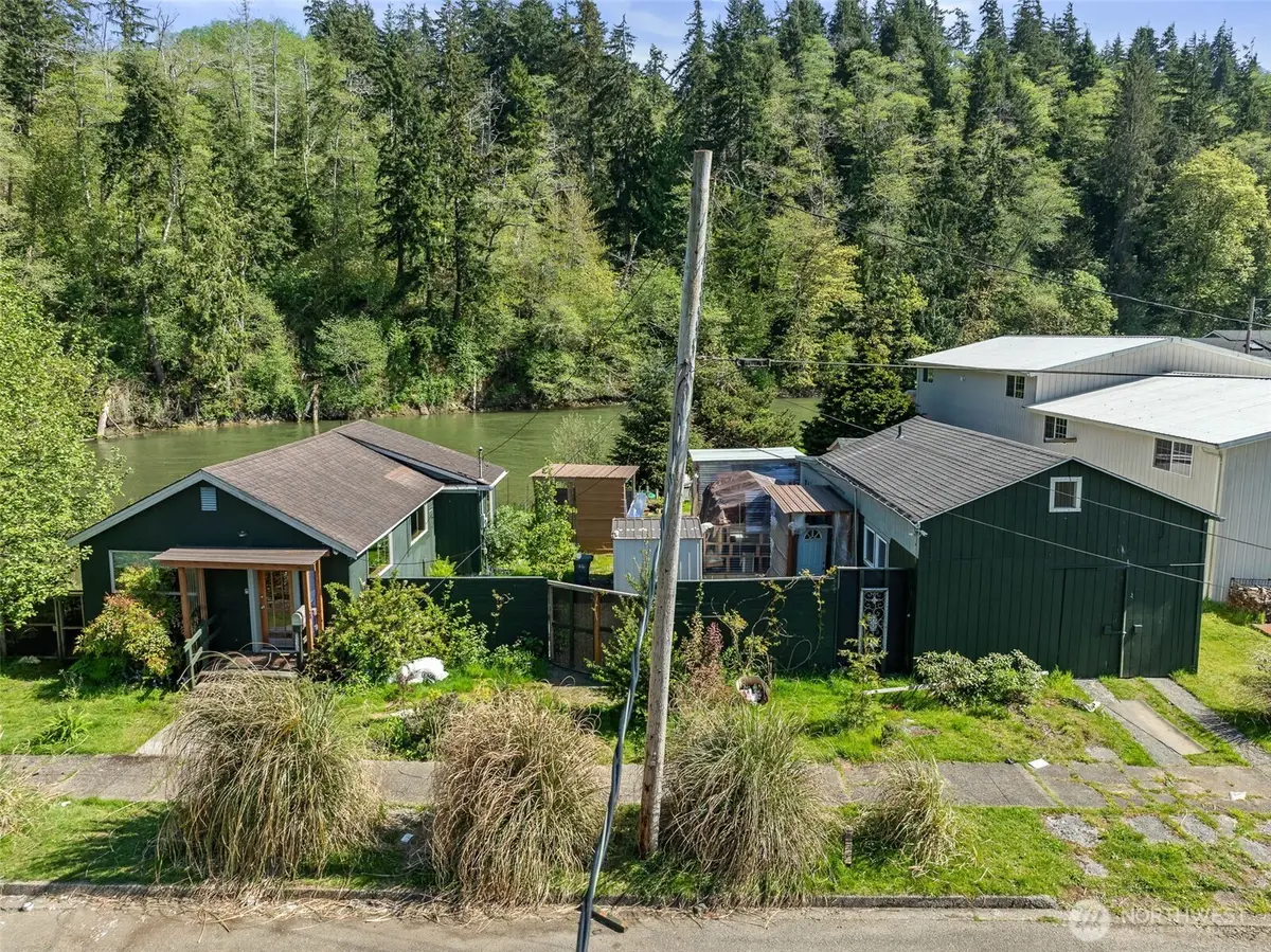 1335 E 1st Street, Aberdeen, WA 98520 - #1