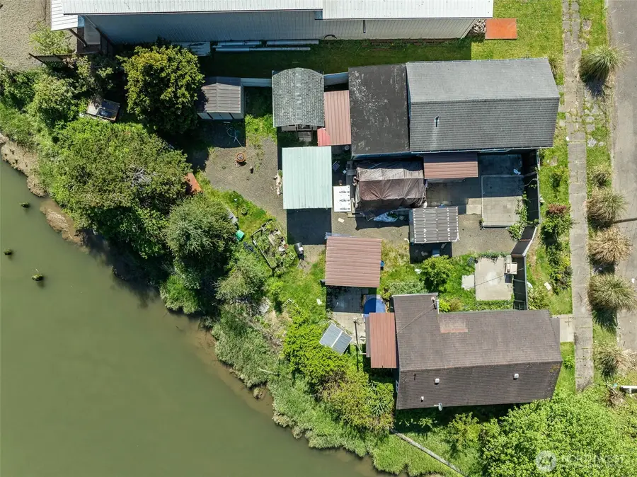 1335 E 1st Street, Aberdeen, WA 98520 - #2
