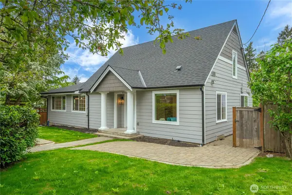 10112 SE 200th Street, Kent, WA 98031