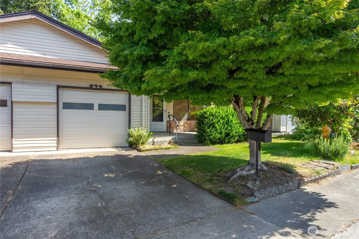 932 S 245th Place, Des Moines, WA 98198 - #1