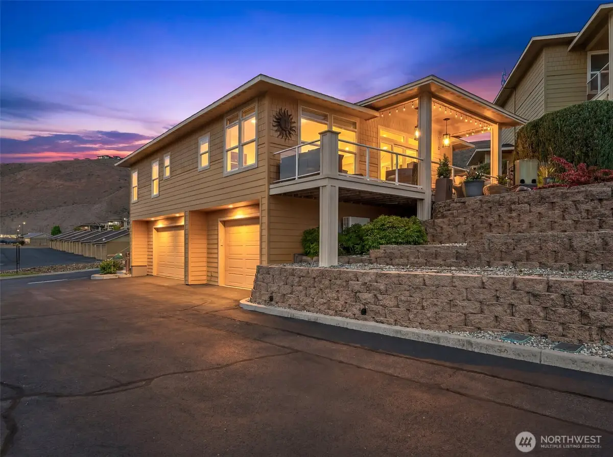 9119 Seahawk Lane Nw, Quincy, WA 98848 - #1