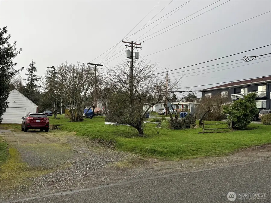 817 34th Street, Anacortes, WA 98221 - #2