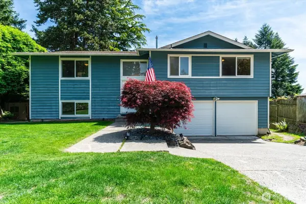 9236 NE 136 Place, Kirkland, WA 98034