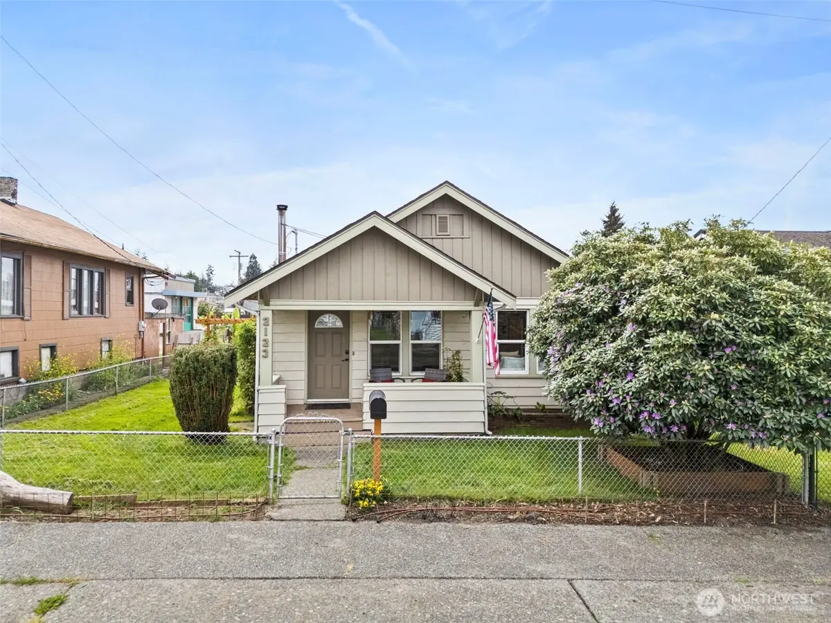 2123 7th Street, Bremerton, WA 98312 - #1